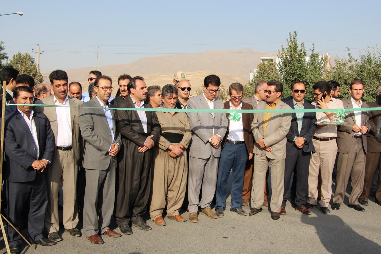 افتتاح پروژه های عمرانی شهرداری پیرانشهر به مناسبت گرامی داشت هفته دولت 